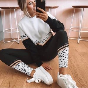 WFB x SARAH'S DAY | Sweet and Sassy Leggings